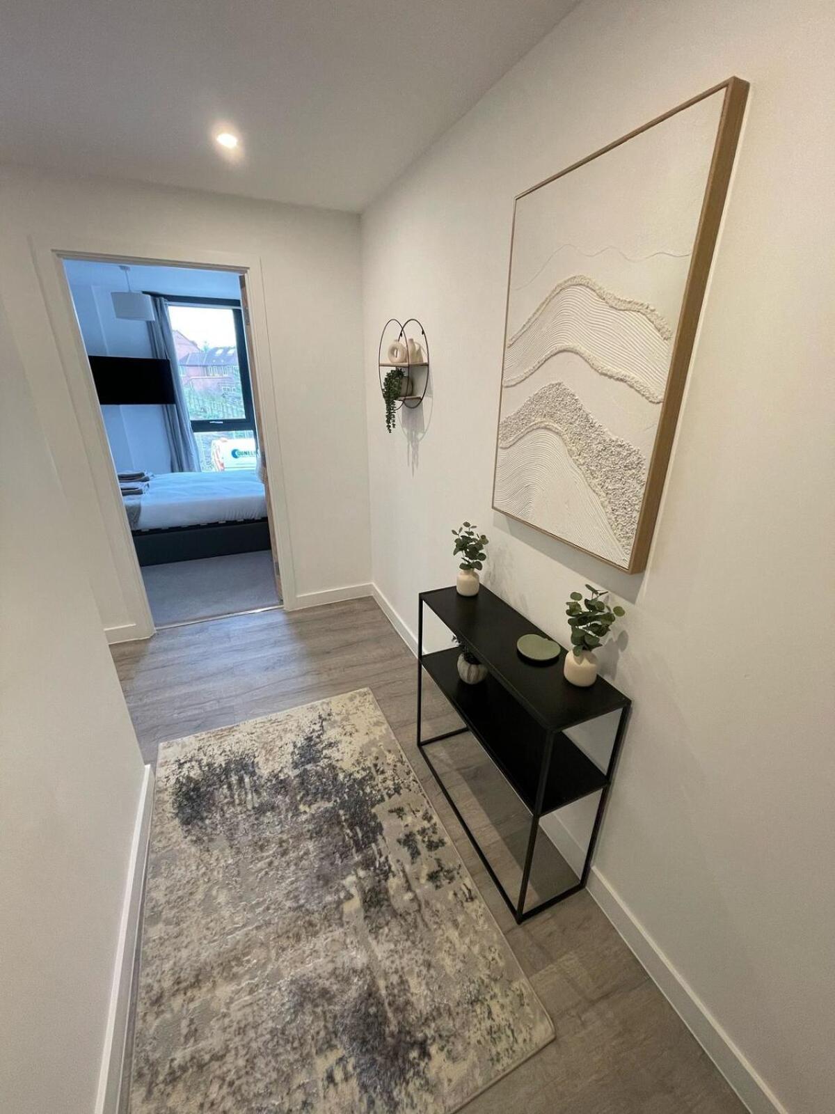 Stylish Flat - Sleeps 8 - Parking - Gym Apartamento York