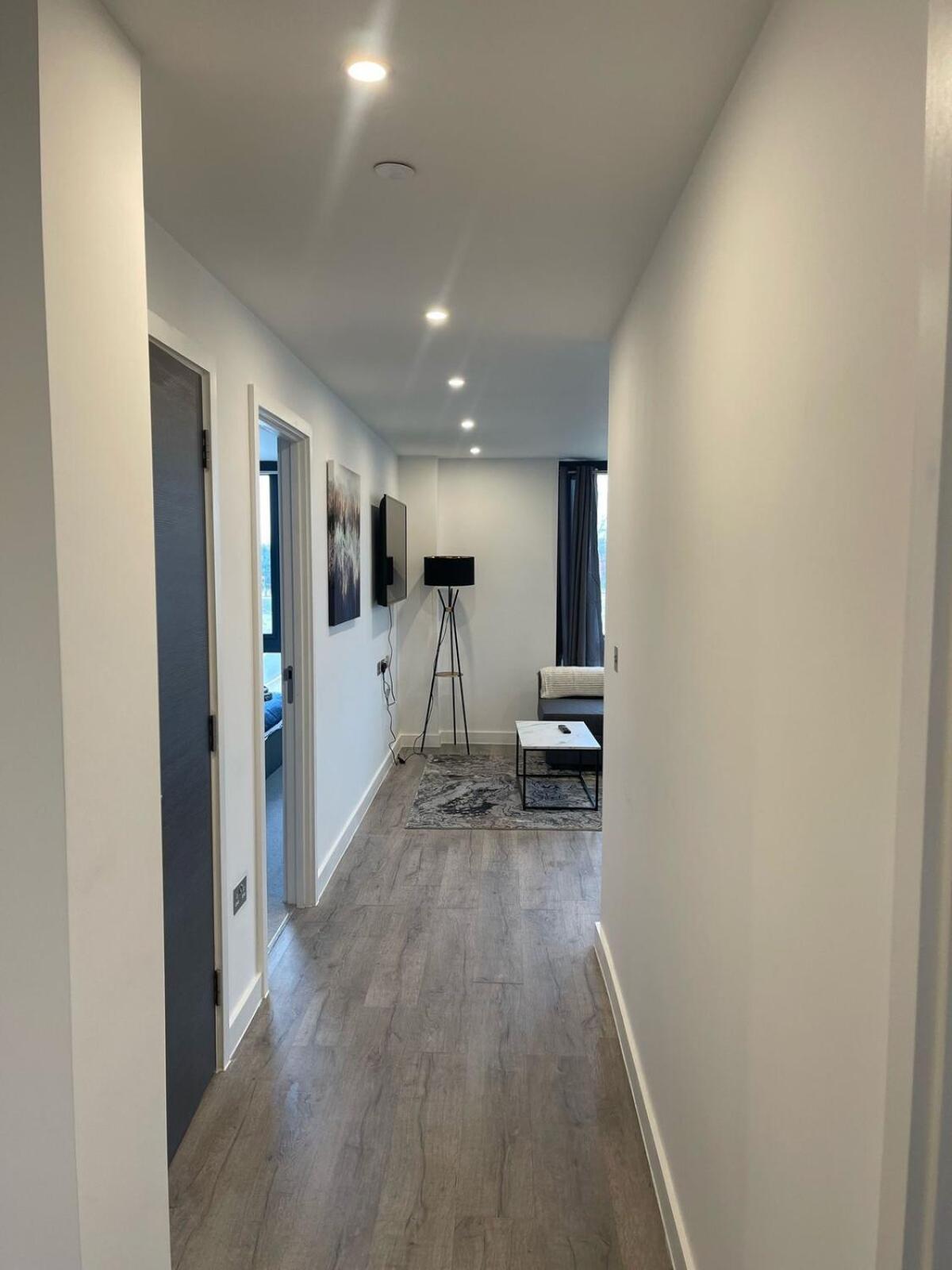Stylish Flat - Sleeps 8 - Parking - Gym York