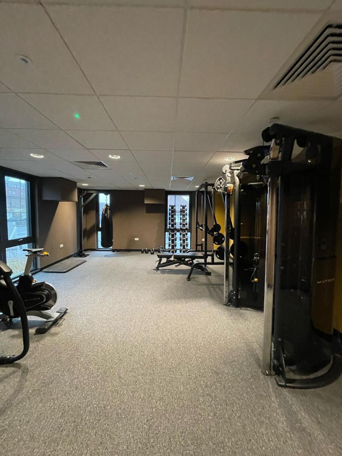 Stylish Flat - Sleeps 8 - Parking - Gym * York