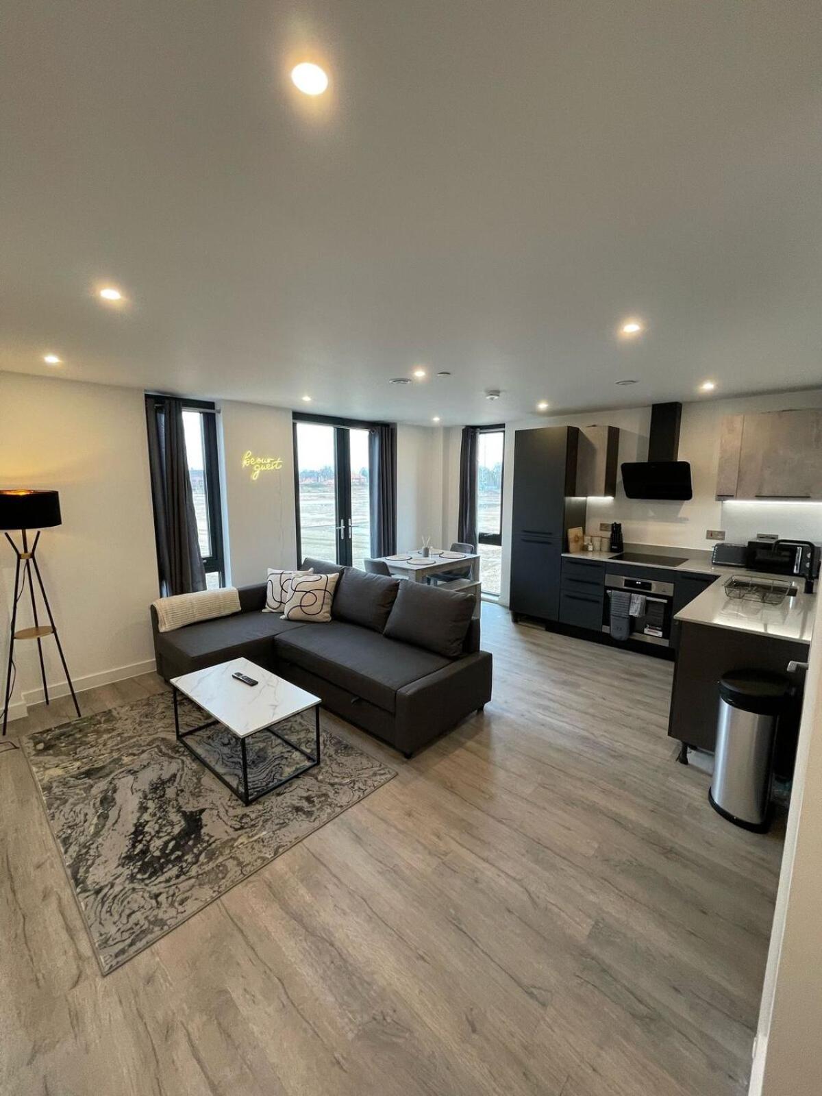 Stylish Flat - Sleeps 8 - Parking - Gym Apartamento York